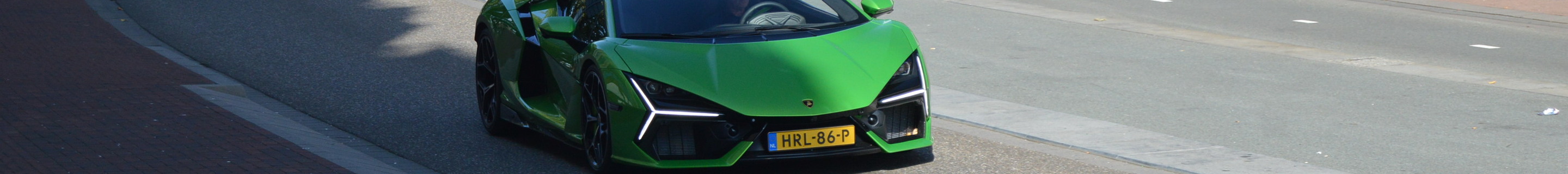 Lamborghini Revuelto