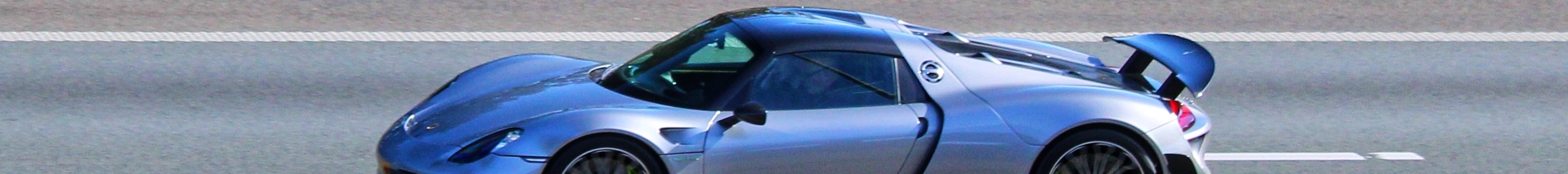 Porsche 918 Spyder Weissach Package