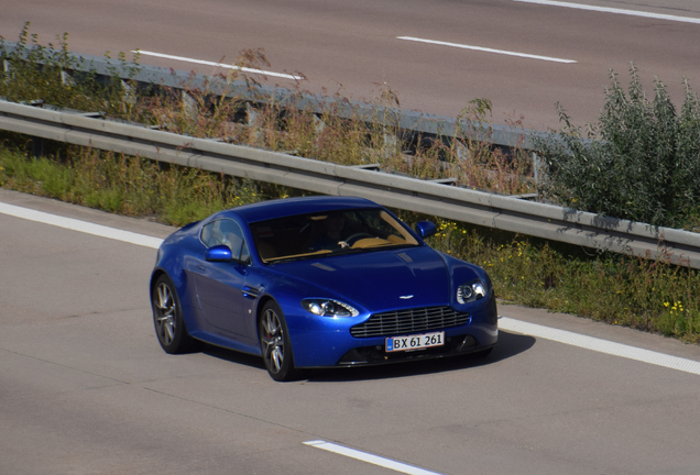 Aston Martin V8 Vantage S