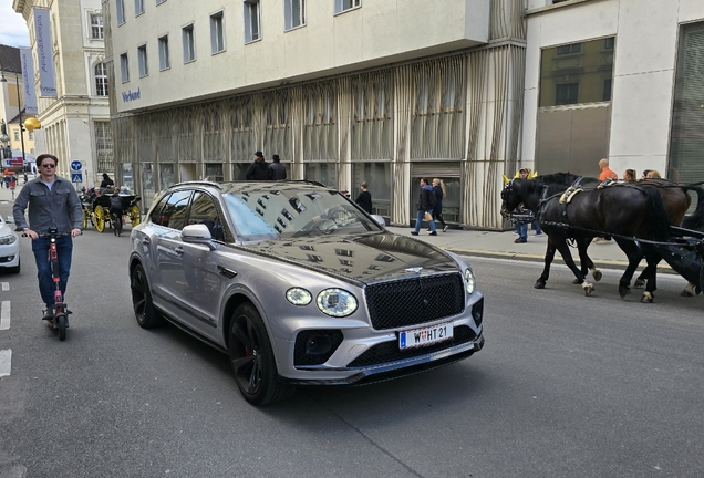 Bentley Bentayga Hybrid 2021