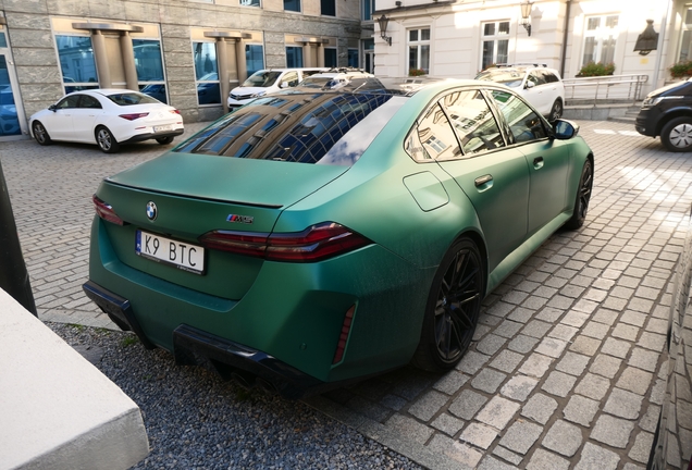 BMW M5 G90