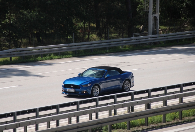 Ford Mustang GT Convertible 2015