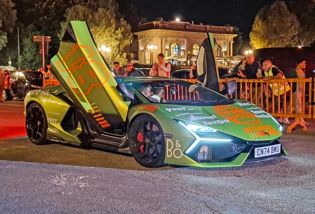 Lamborghini Revuelto