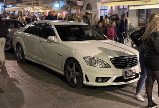 Mercedes-Benz S 63 AMG W221