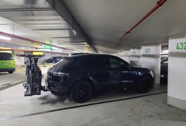 Porsche 95B Macan GTS MkII