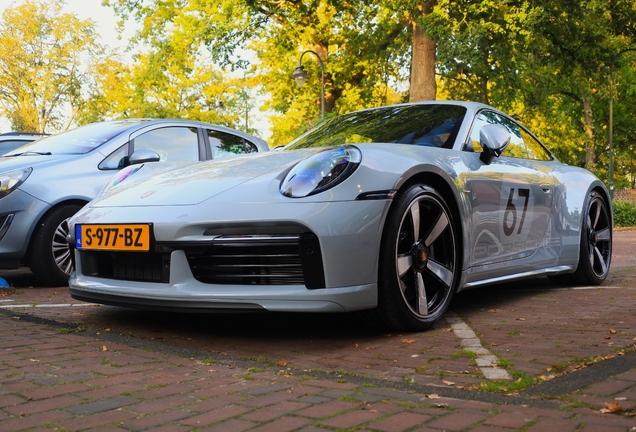 Porsche 992 Sport Classic