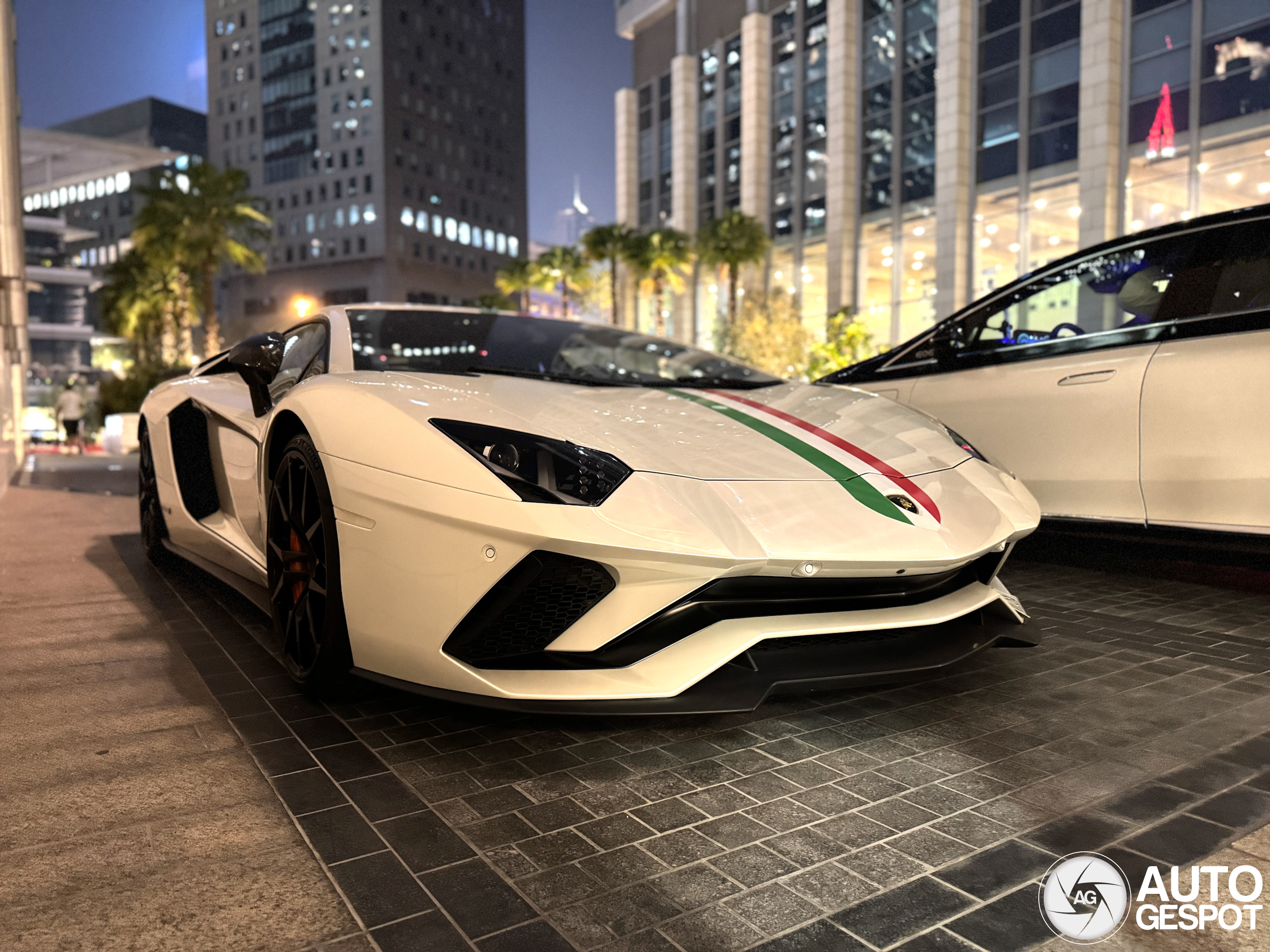 Lamborghini Aventador S LP740-4