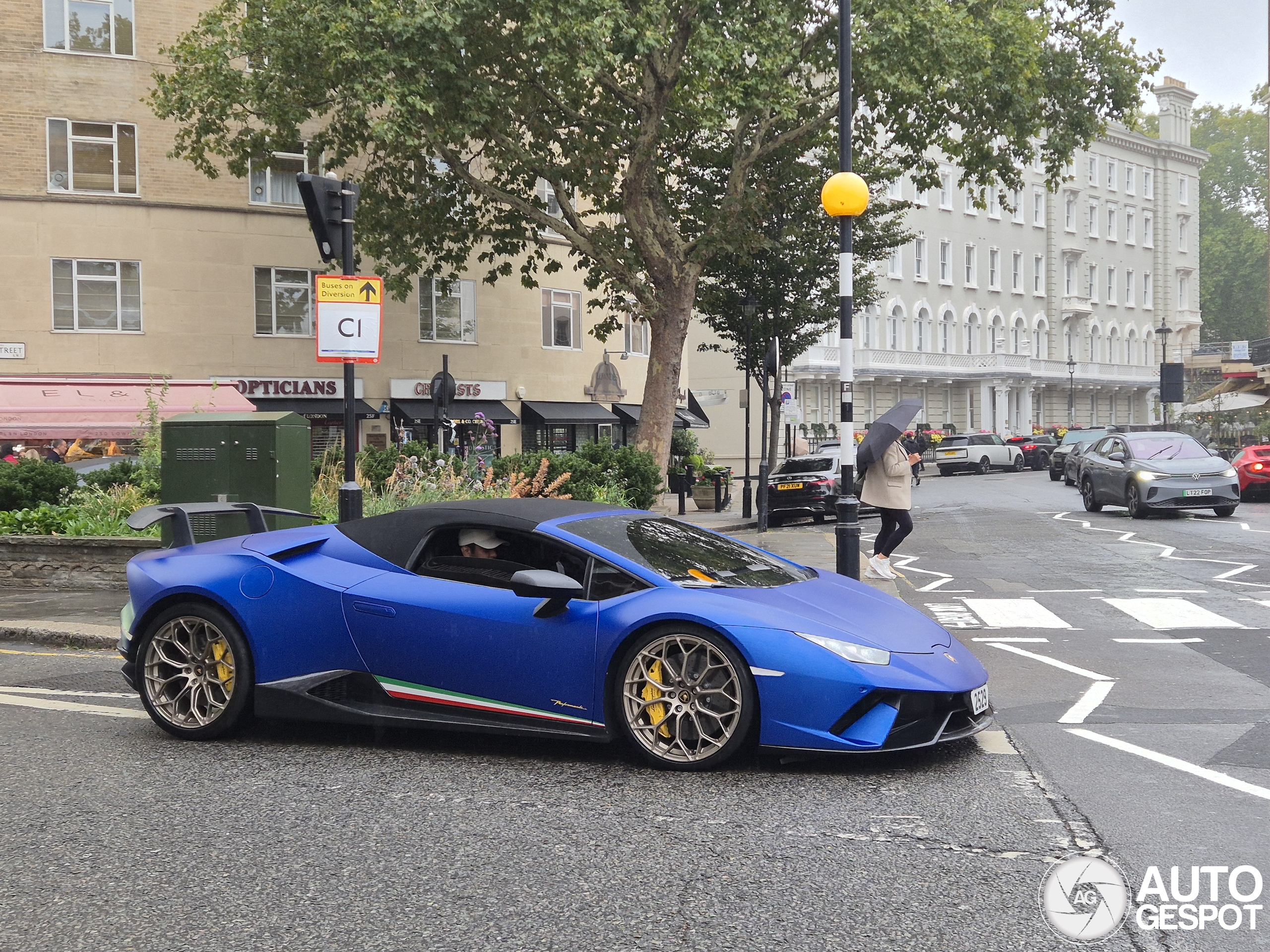 Lamborghini Huracán LP640-4 Performante Spyder