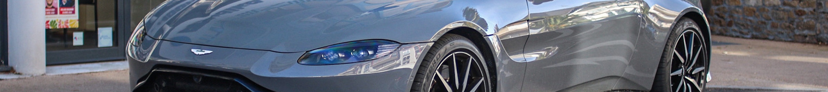 Aston Martin V8 Vantage 2018