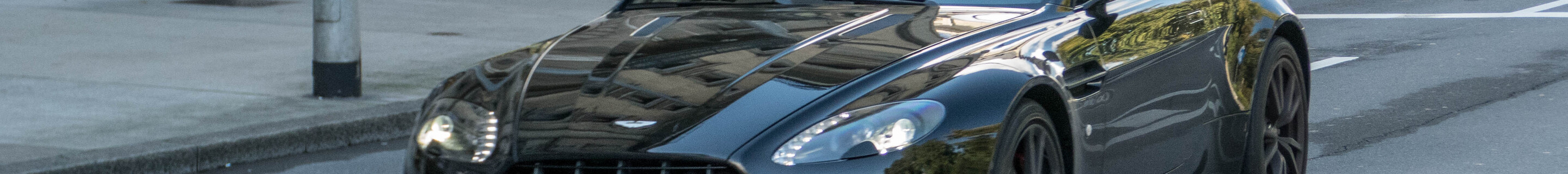 Aston Martin V8 Vantage N430