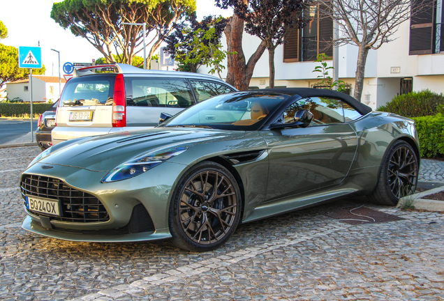 Aston Martin DB12 Volante