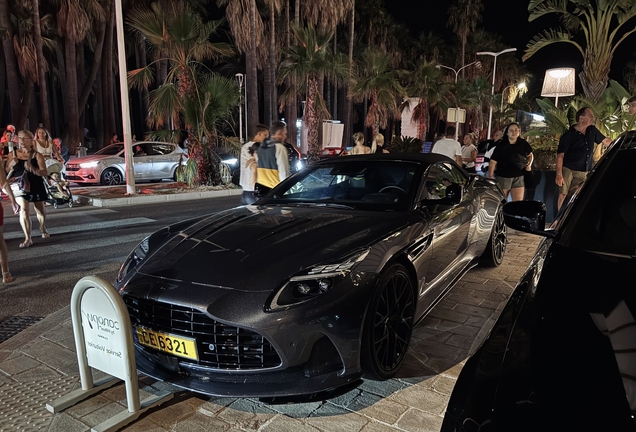 Aston Martin DB12 Volante