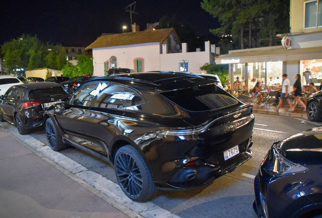 Aston Martin DBX