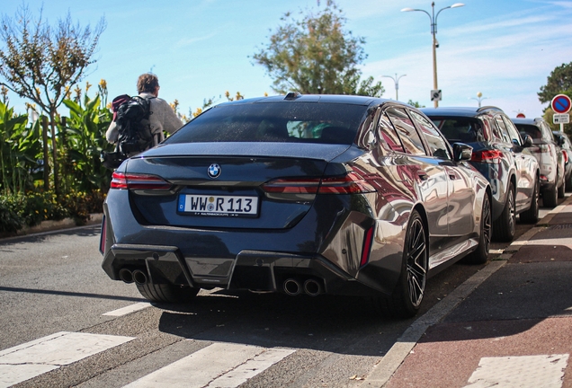 BMW M5 G90