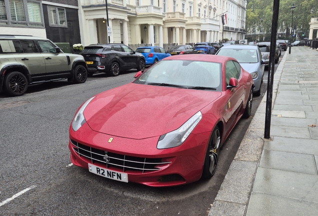 Ferrari FF
