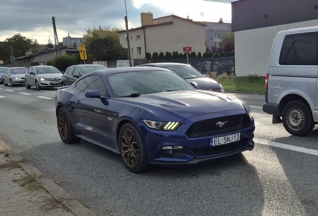 Ford Mustang GT 2015