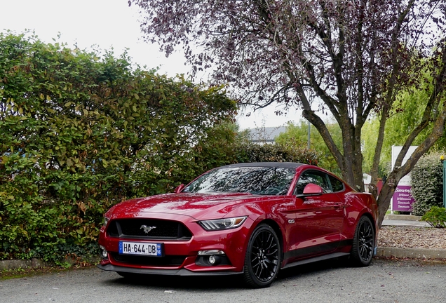 Ford Mustang GT 2015