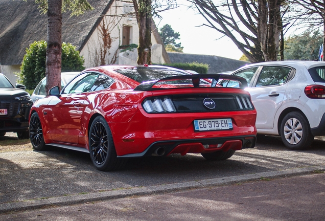 Ford Mustang GT 2015