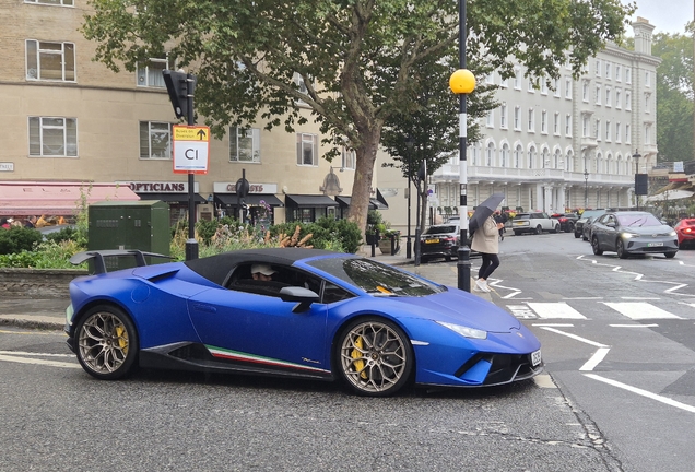 Lamborghini Huracán LP640-4 Performante Spyder
