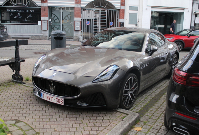 Maserati GranTurismo Modena 2023