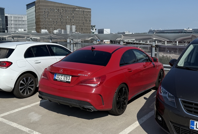 Mercedes-Benz CLA 45 AMG C117