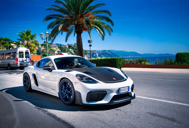 Porsche 718 Cayman GT4 RS Weissach Package