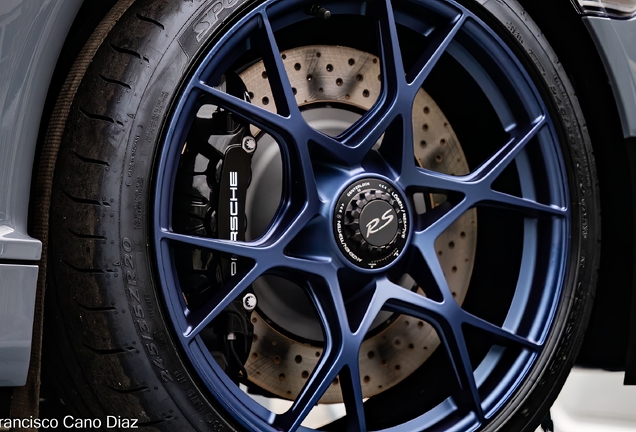 Porsche 718 Cayman GT4 RS Weissach Package