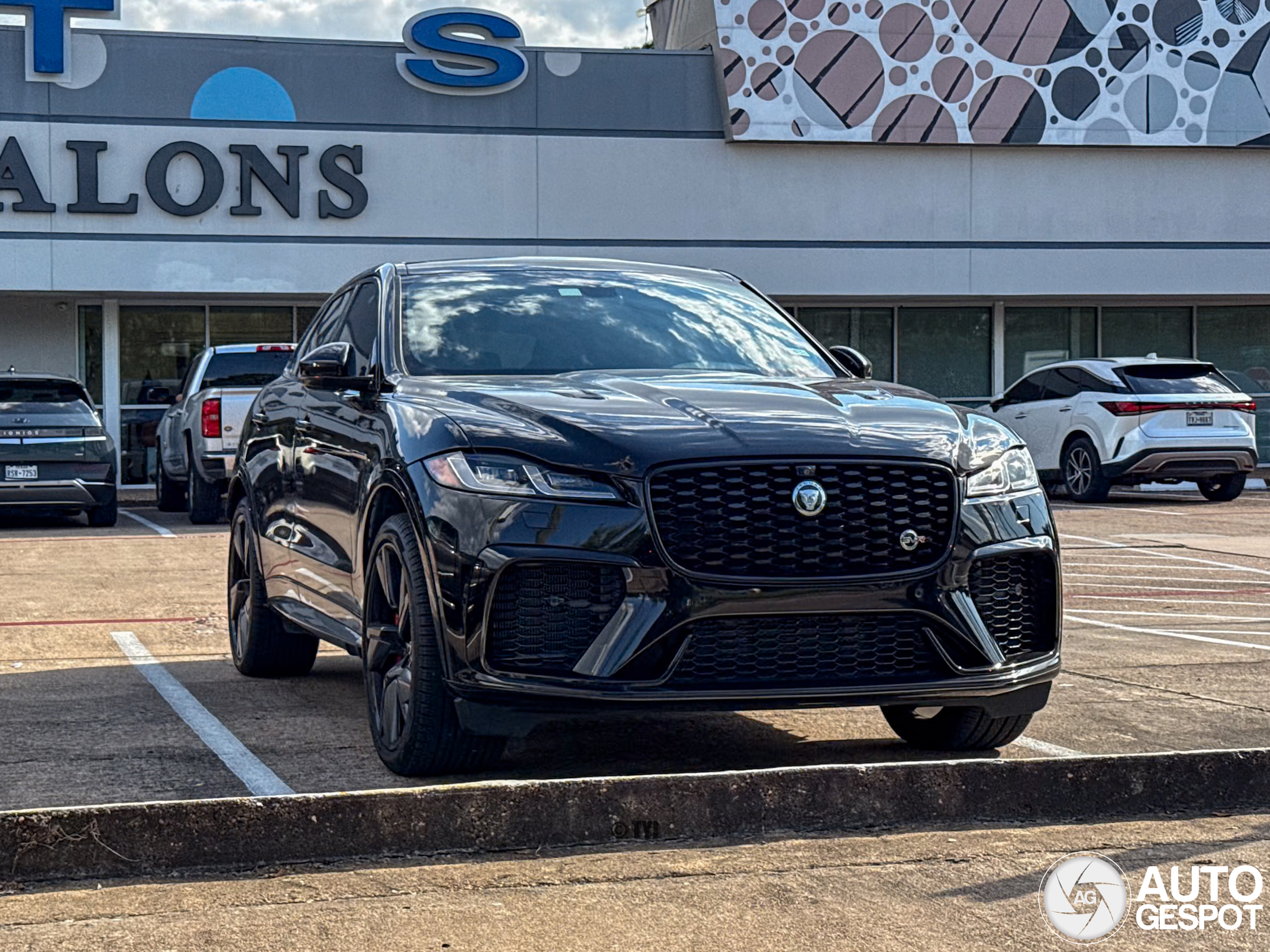 Jaguar F-PACE SVR 2021