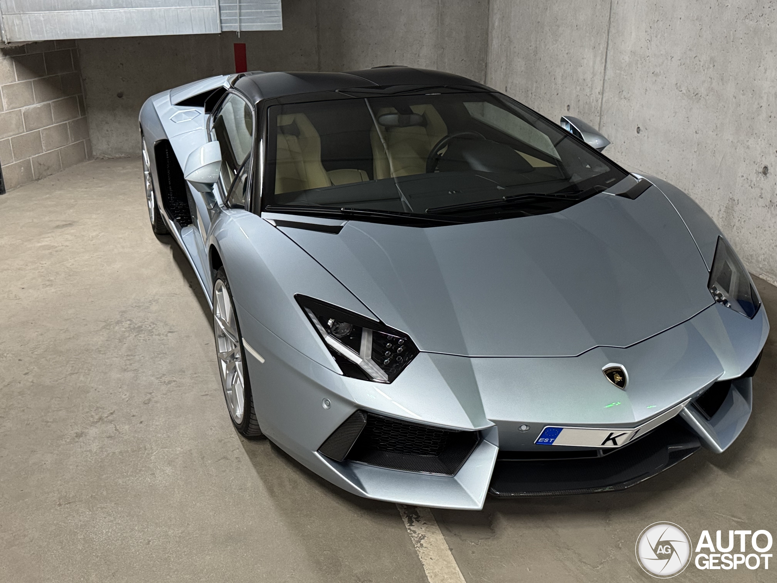 Lamborghini Aventador LP700-4 Roadster