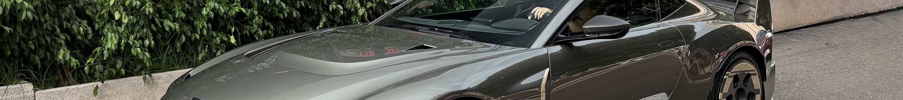 Aston Martin Valiant