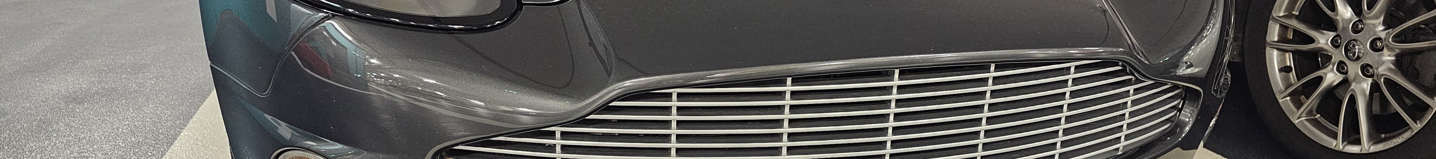 Aston Martin Vanquish