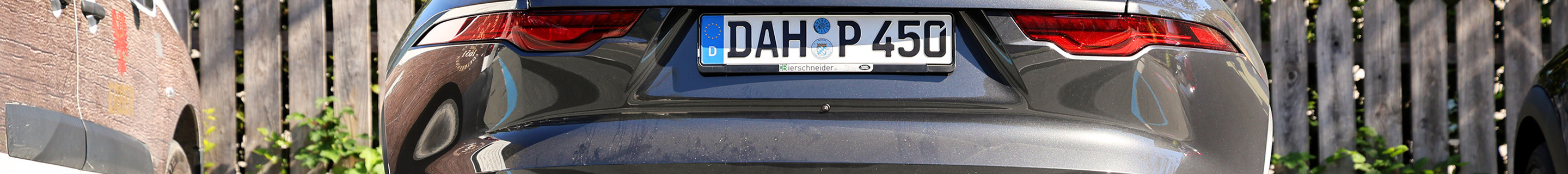 Jaguar F-TYPE P450 75 Convertible