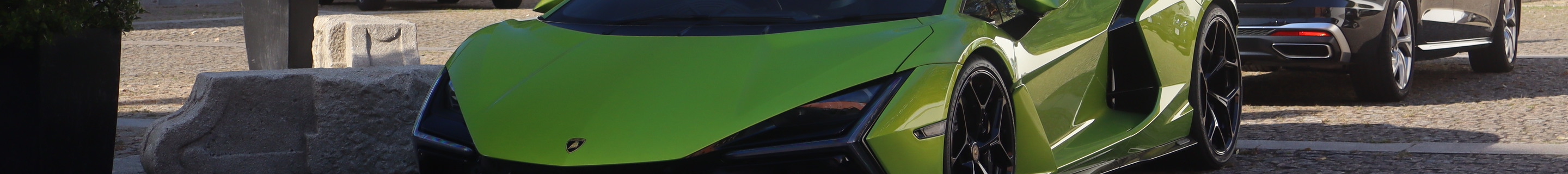 Lamborghini Revuelto