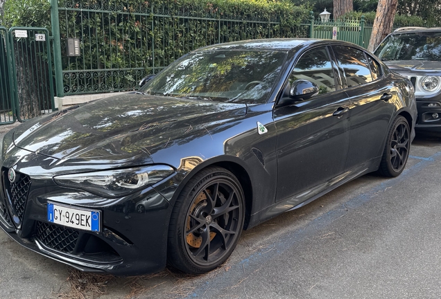 Alfa Romeo Giulia Quadrifoglio 2023