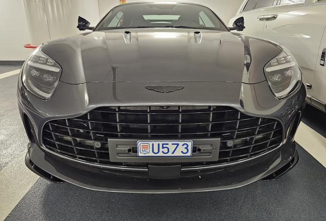 Aston Martin DB12 Volante