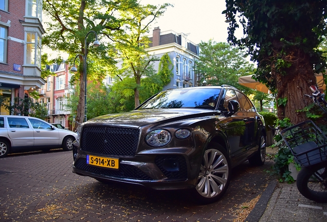 Bentley Bentayga Hybrid Azure