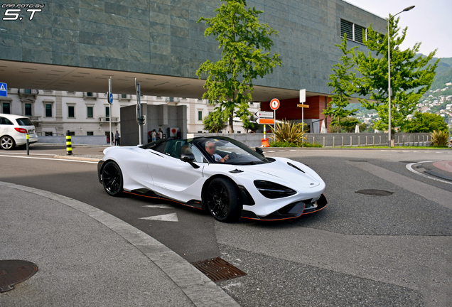 McLaren 765LT Spider