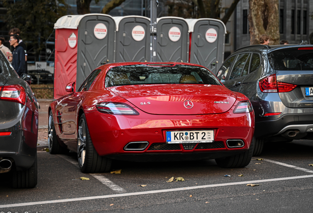 Mercedes-Benz SLS AMG