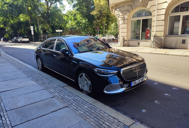Mercedes-Maybach S 680 X223