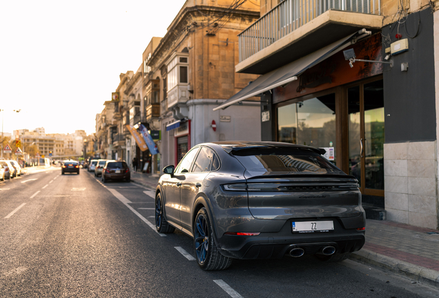 Porsche Cayenne Coupé Turbo E-Hybrid