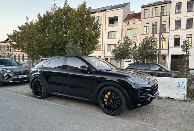 Porsche Cayenne Coupé Turbo E-Hybrid