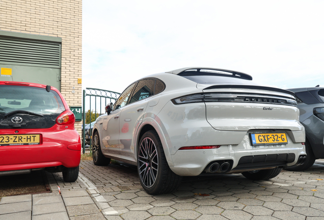 Porsche Cayenne Coupé Turbo E-Hybrid