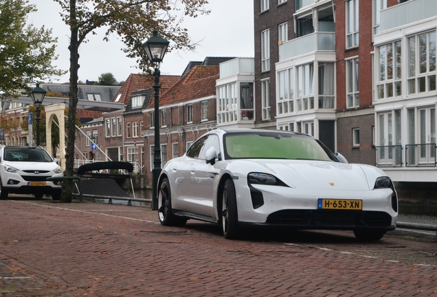 Porsche Taycan Turbo S