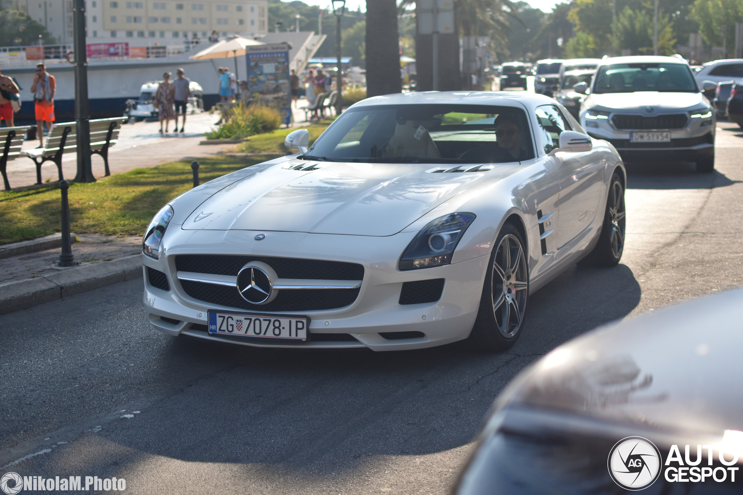 Mercedes-Benz SLS AMG