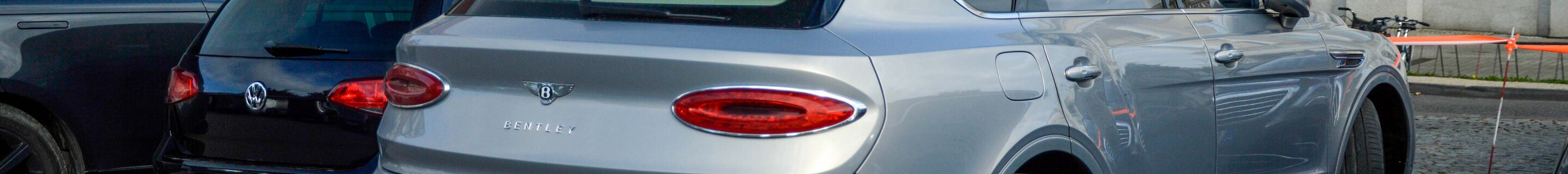 Bentley Bentayga Hybrid 2021