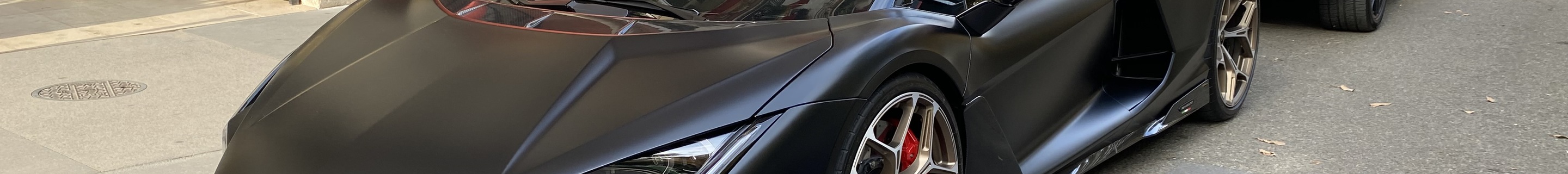 Lamborghini Revuelto