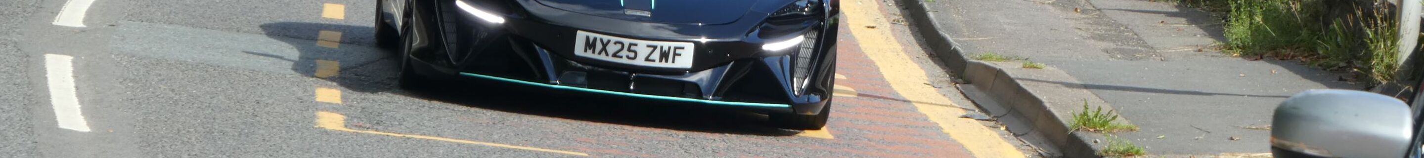McLaren Artura Spider