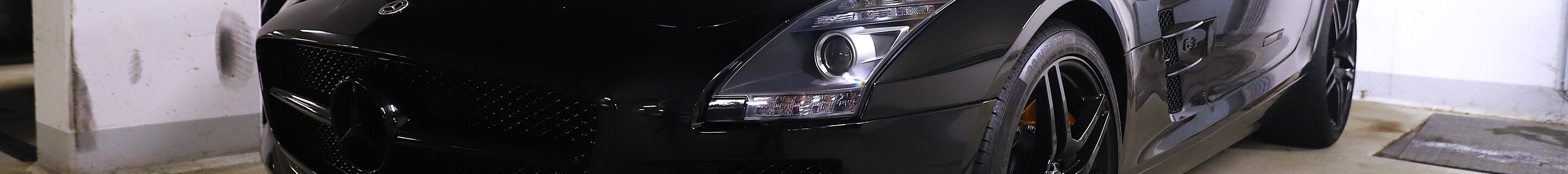 Mercedes-Benz SLS AMG