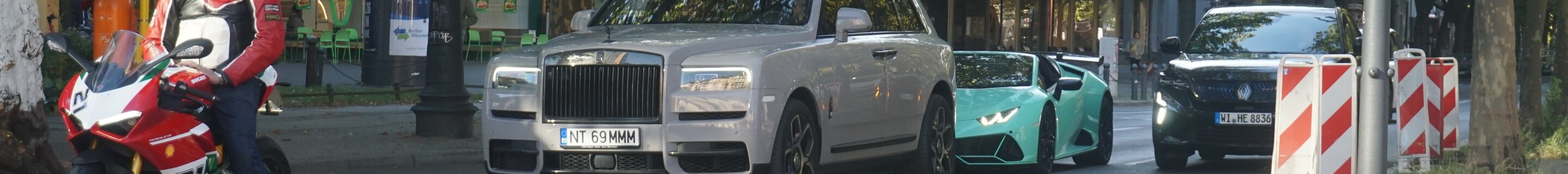 Rolls-Royce Cullinan Black Badge