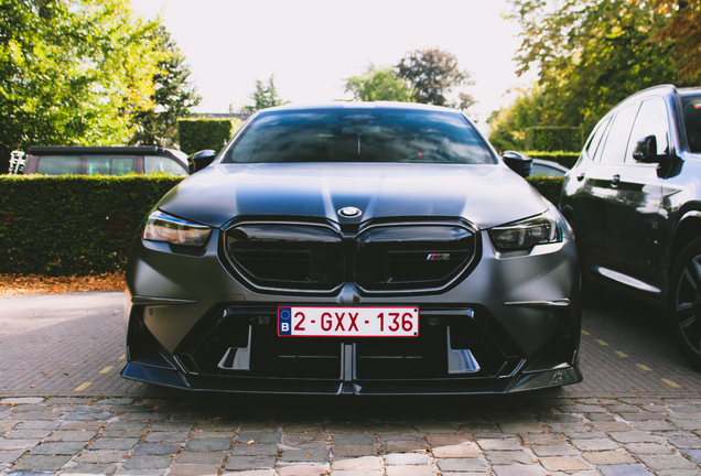 BMW M5 G90